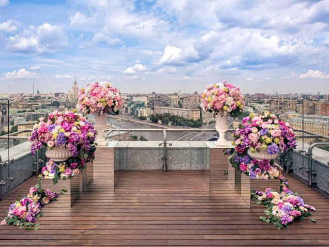 سوئیس اوتل کراسنی هالمی